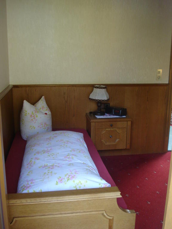 Gaestehaus Troppmair ฟิงเคนแบร์ก ห้อง รูปภาพ
